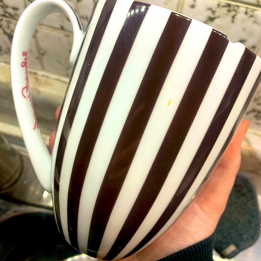 HENRI BENDEL ICONIC STRIPE PORCELAIN MUG